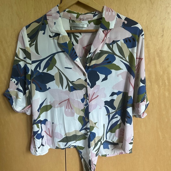 Simons contemporaire modern floral blouse - Picture 3 of 6